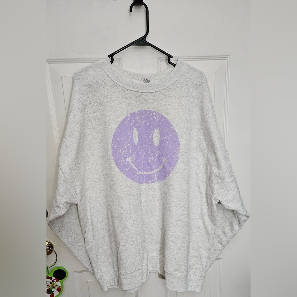 Light Gray Crewneck Sweatshirt with Distressed Lavender Smiley